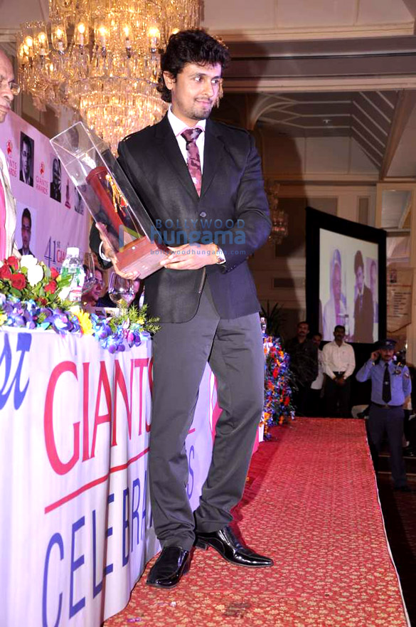 aishwarya graces giants awards celebrations 4