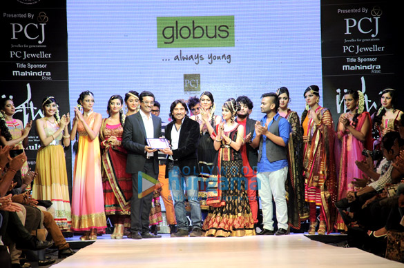 deepika samson walked the ramp for globus 2