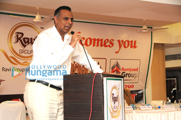 raju manwanis words of wisdom at the brokers meet organized by buniyaad group 4