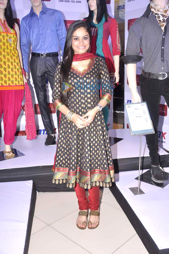 balika vadhu stars siddharth shukla toral rasputra unveil maxs new collection 6