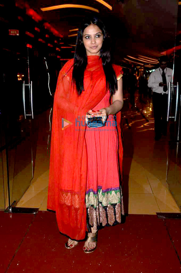 sridevi at the premiere of bengali film mishawr rawhoshyo 5