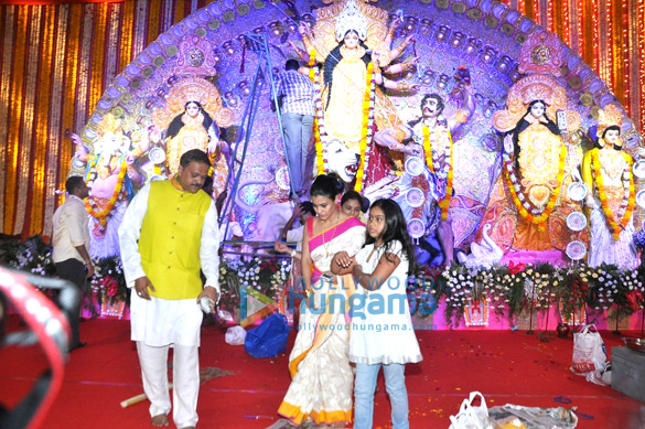 kajol graces durga pooja 7