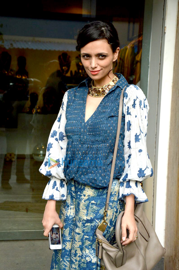shruti sancheta priyadarshini display their new collection at atosa 11