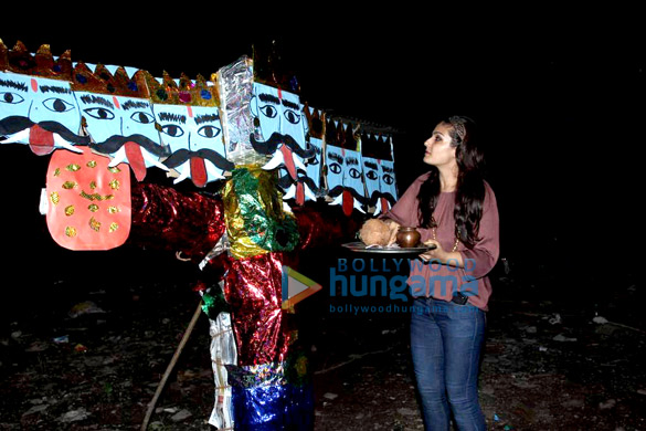 raveena tandon celebrates dusshera with kids 4
