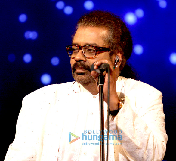celebs grace indian music academy marathi music awards 17