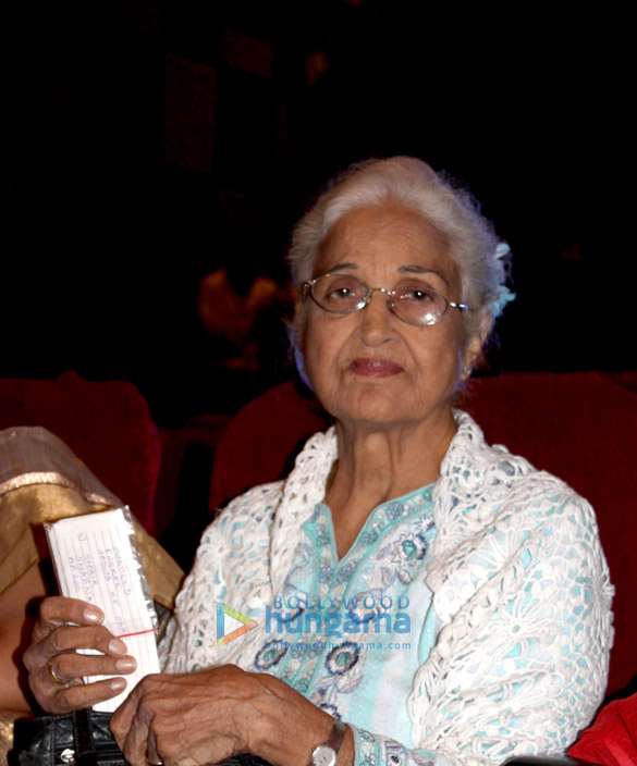 kamini kaushal pays tribute to late manna dey 6