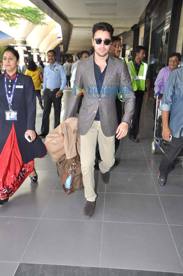 saif kareena imran snapped at the airport 4
