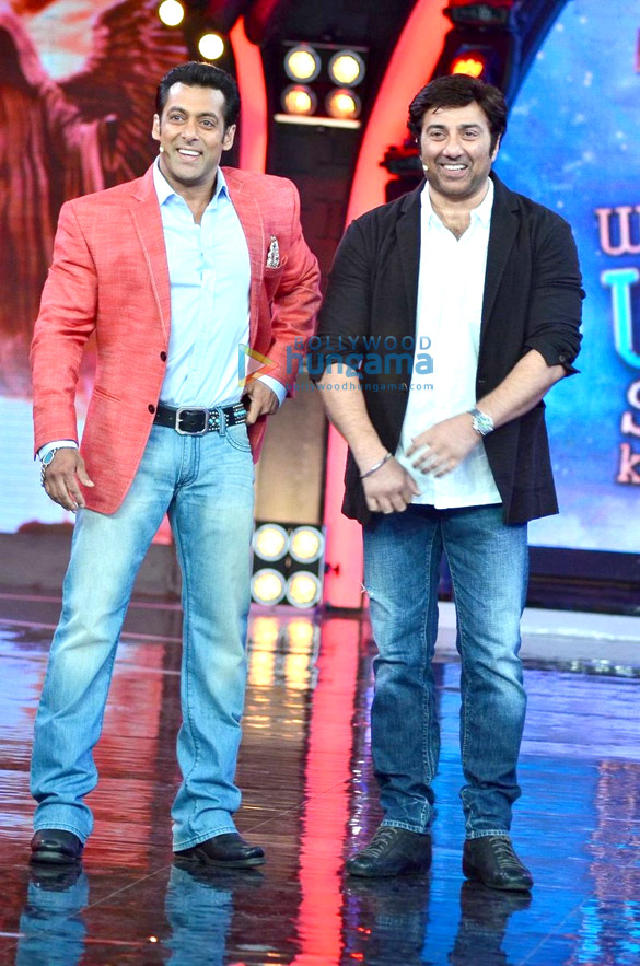 sunny deol promotes singh saab the great on bigg boss 7 10