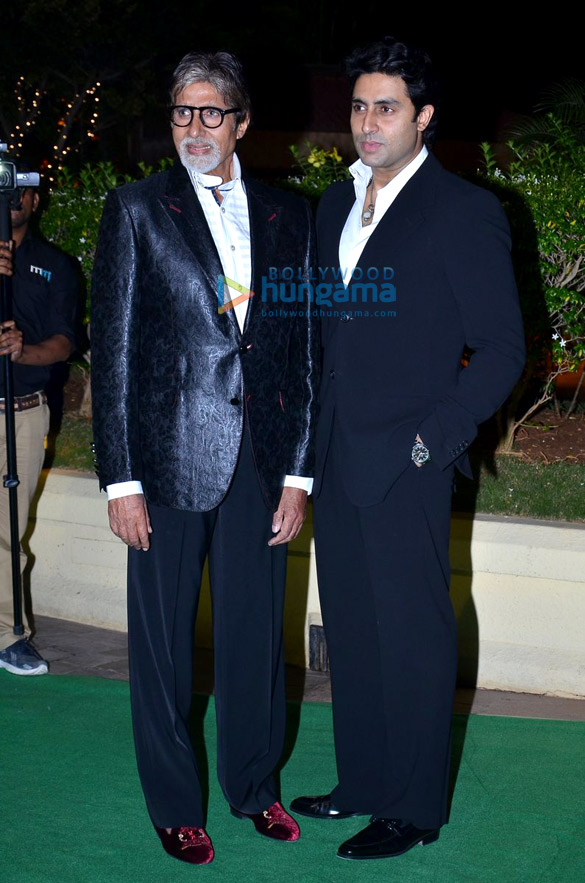 bachchans shahrukh akshay grace vishesh bhatts wedding reception 2
