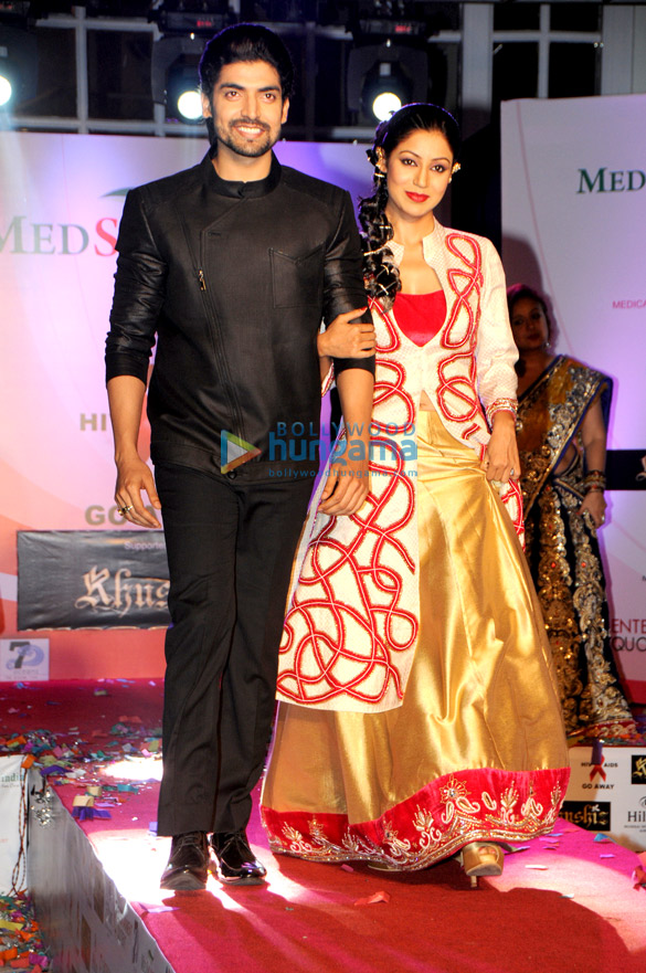 celebs grace panel discussion on hiv awareness eradication 6