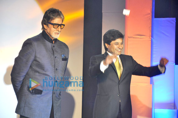 amitabh bachchan unveils just dial search plus website 9