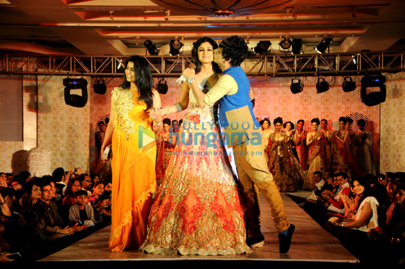 shilpa shetty walks for rohhit vermas show for marigold watches 2
