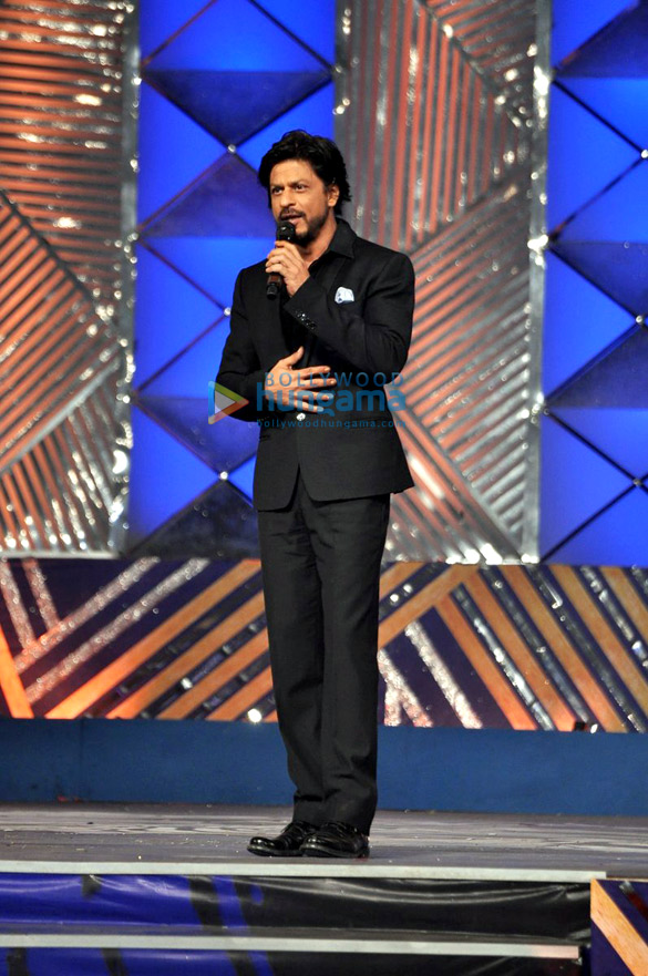 bollywood celebs at umang police show 2014 14