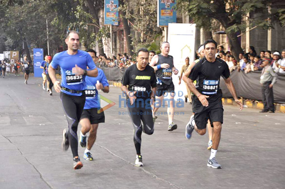 celebs grace standard chartered mumbai marathon 2014 26