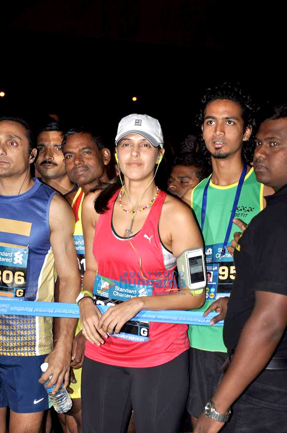 celebs grace standard chartered mumbai marathon 2014 28