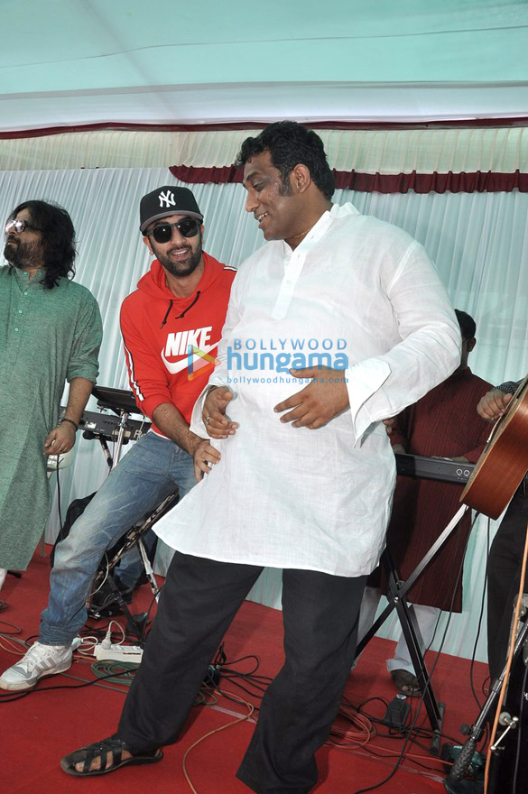 ranbir ileana at anurag basus saraswati pooja 5