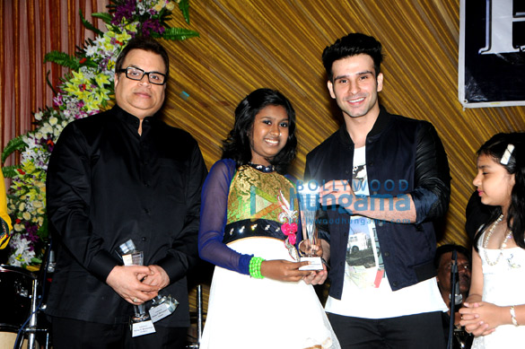 celebs grace hum log awards 4