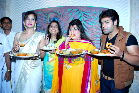 tanisha singh graces south indian food festival at radhakrishna hotel 3