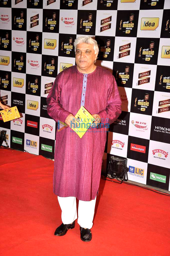 shahrukh madhuri varun grace mirchi music awards 21