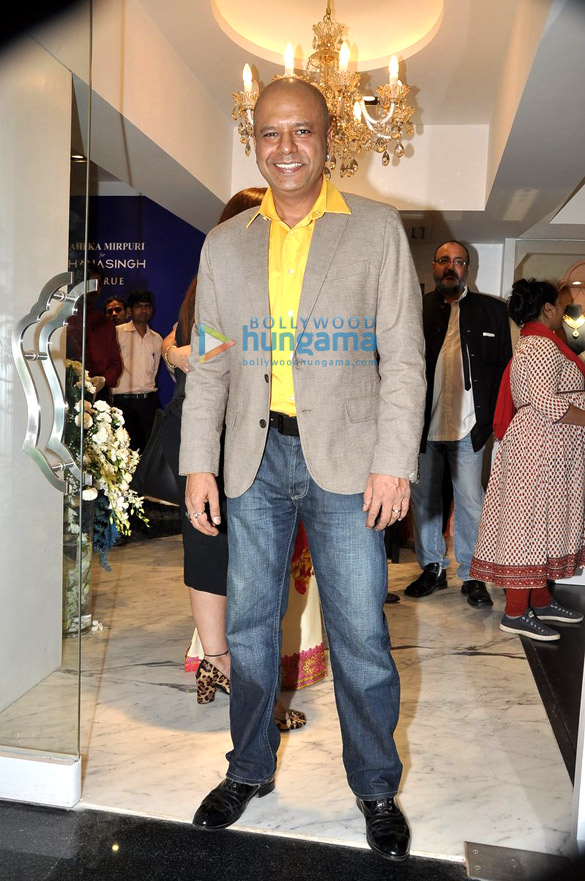 karisma at ghanasingh maheka mirpuris new collection launch 6