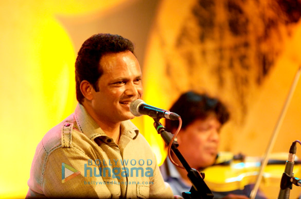 ghazal singers sadhana jejurikar dr roshan bhartis musical show duaa 5