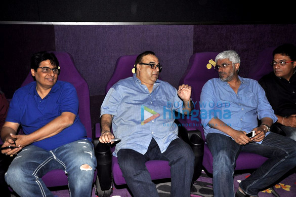 vikram bhatt rajkumar santoshi launch the film happy journey 4