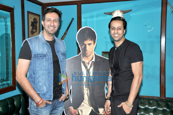 salim sulaiman talk about enriques song remix 2