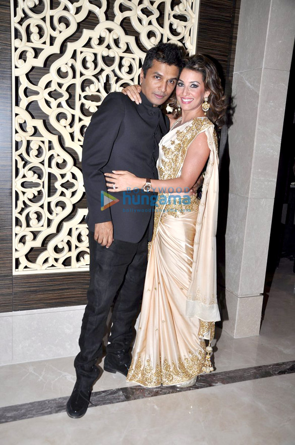 bachchans sonakshi bipasha grace swades foundations show 18