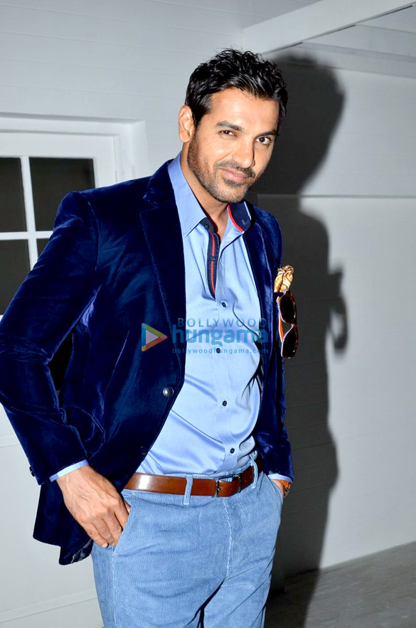 john abraham shoots for grasims new collection 11
