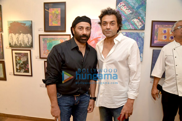 sunny bobby deol at gateway schools annual charity art show 3
