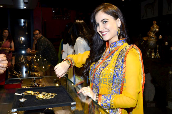 elli avram madhur launch of store grand trunk show 6