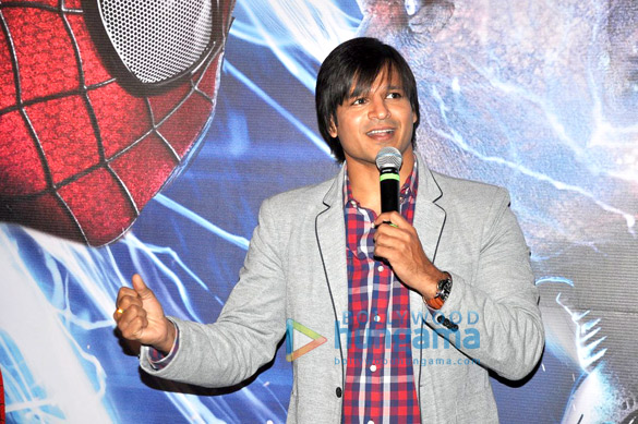 vivek oberoi meets spiderman at pvr 10