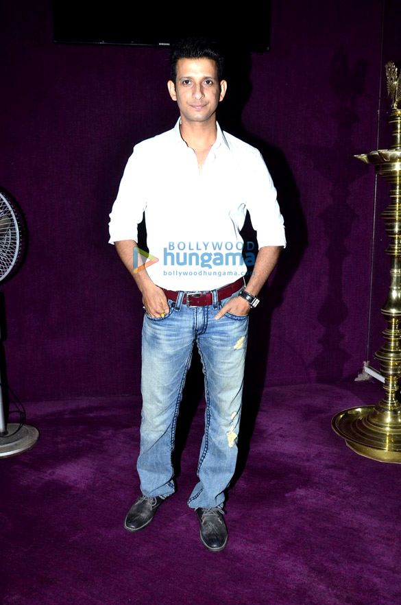 sharman joshi rhea pillai at nicolai friedrichs magic show 5