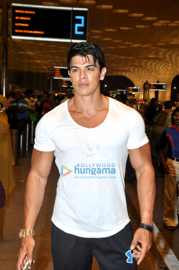 589+ Best Sahil Khan Body India's Fitness Youth Icon HQ Wallpapers | Photos  | Images | Pictures | Free Download