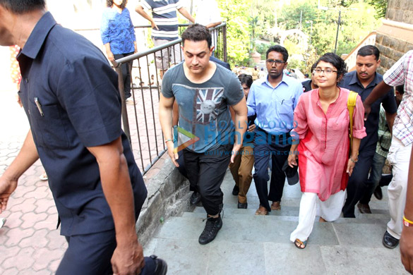 aamir srk bachchans others vote for lok sabha elections 2014 40