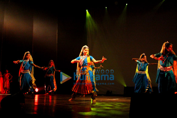 gracy singh performs for the cause of global warming 6