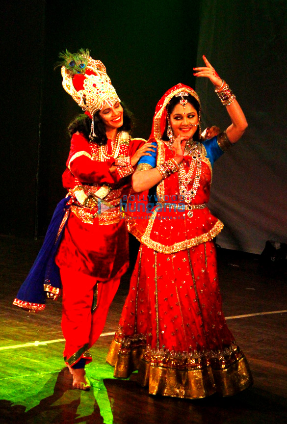 gracy singh performs for the cause of global warming 2
