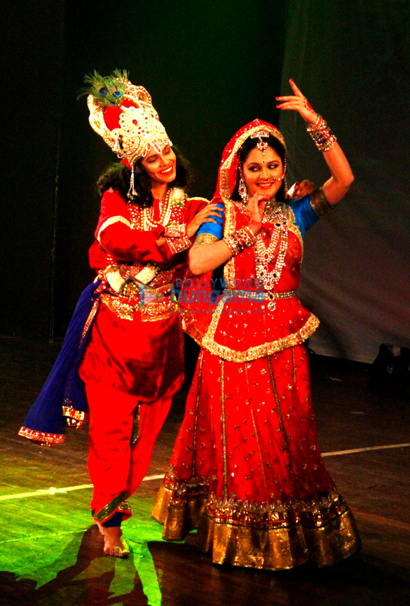 gracy singh performs for the cause of global warming 2
