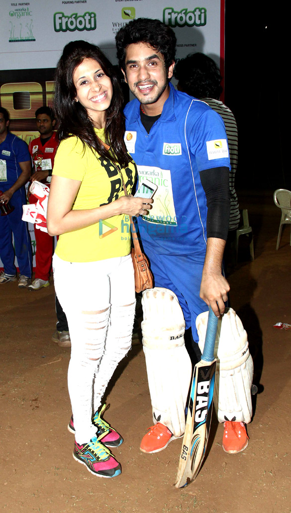 celebs at the gold charity cricket match 10