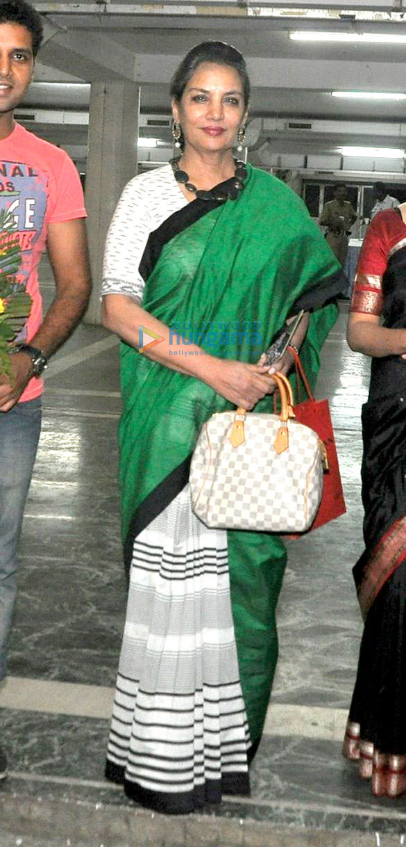 shabana azmi snapped at a concert 3