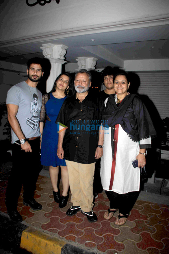 shahid kapoor celebrates his dads birthday with close friends relatives 2