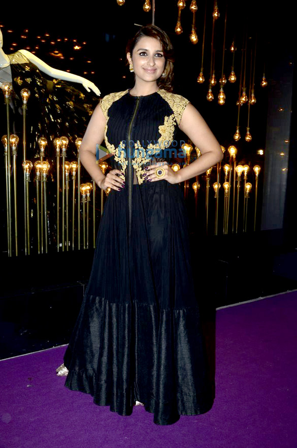 rani alia arjun parineeti grace the divani store launch 4