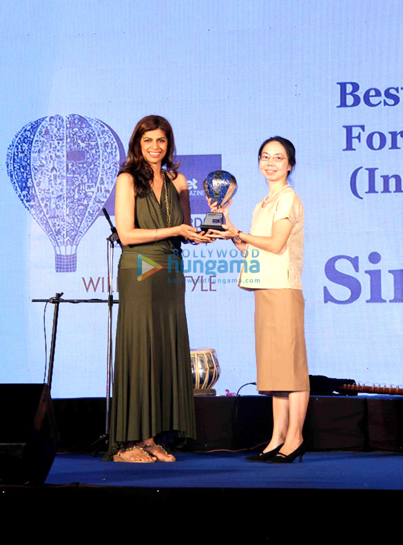 celebs grace the lonely planet magazine india travel awards 2014 19