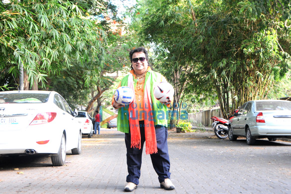 bappi lahiri launches life of football song video for fifa 5