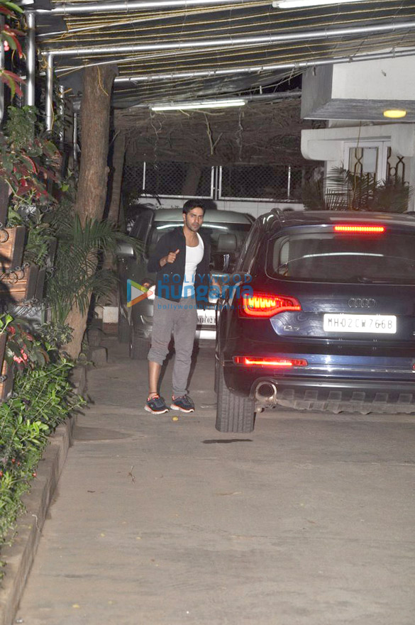 varun dhawan snapped at sunny super sound 4