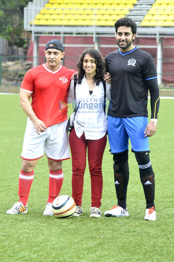 aamir hrithik abhishek at ira khans charity football match 3