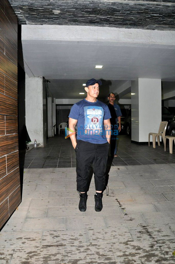 hrithik kunal snapped at aamir khans house 6