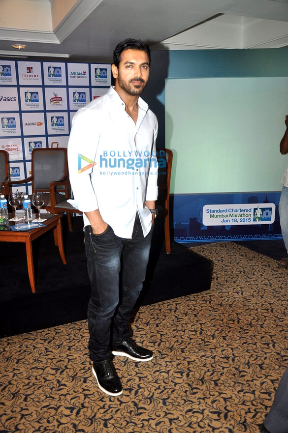 john at the press conference of standard chartered mumbai marathon 2015 7