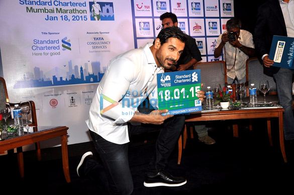 john at the press conference of standard chartered mumbai marathon 2015 4