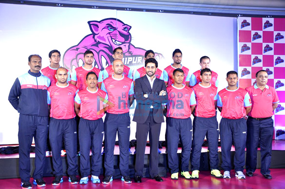 abhishek bachchan announces the members of his kabaddi team 4